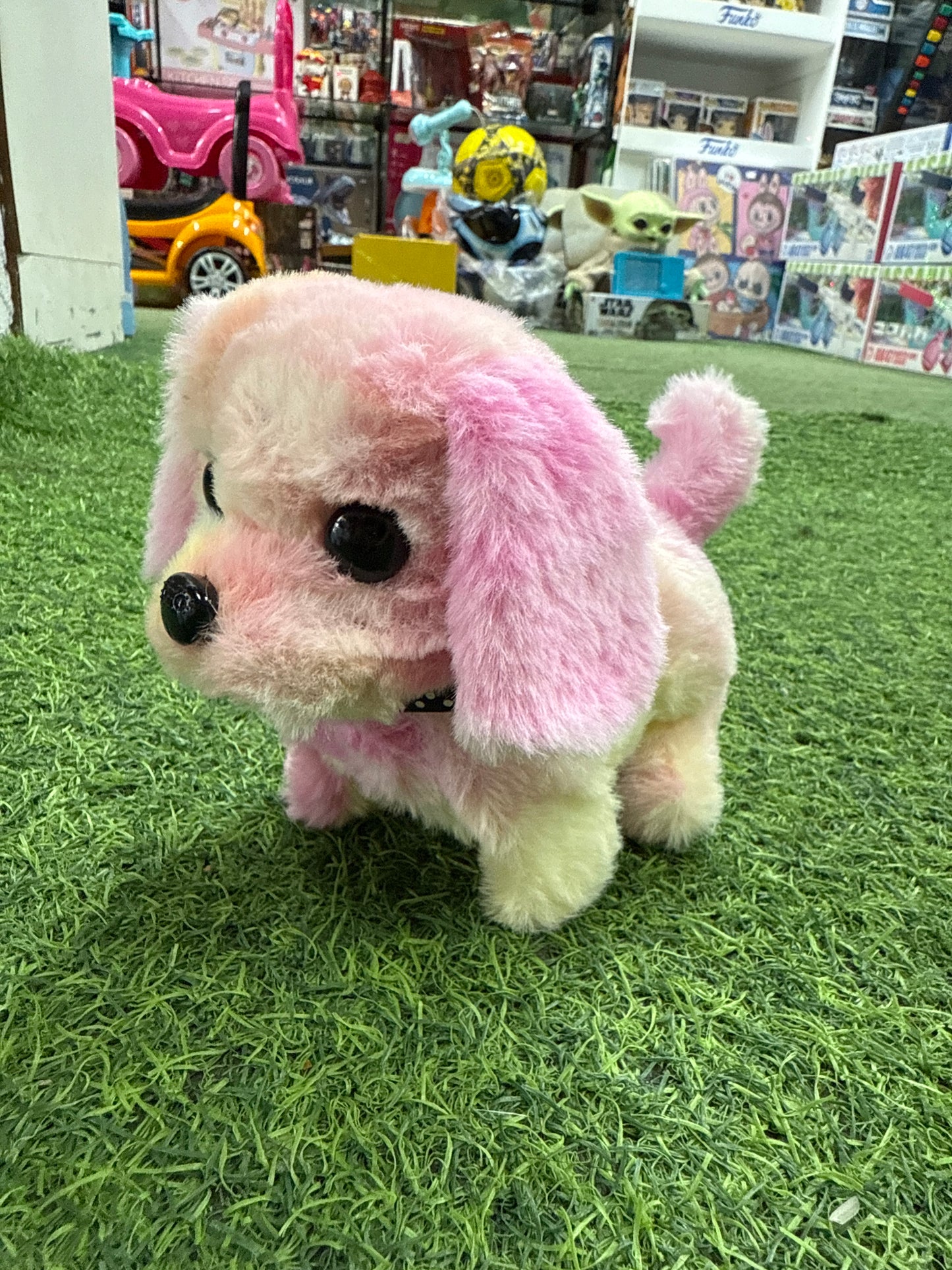 PERRO DE PELUCHE CON MOVIMIENTOS