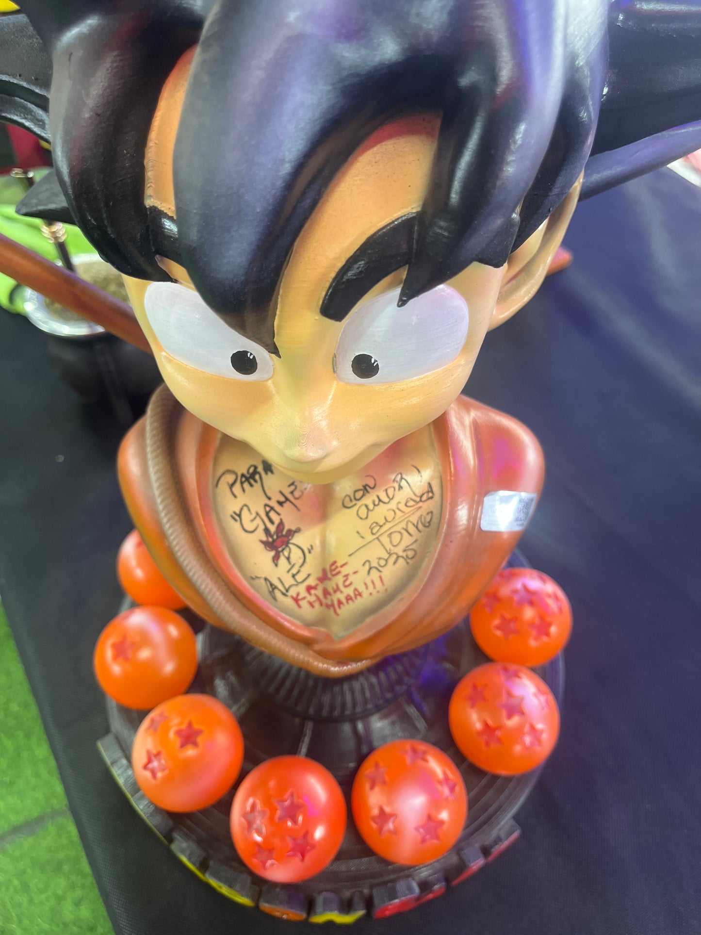 BUSTO 50 CM GOKU FIRMADO POR LAURA TORRES - DRAGON BALL