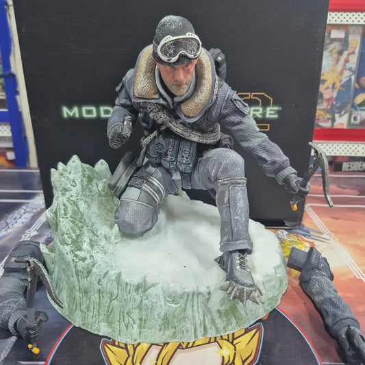 CALL OF DUTY: MODERN WARFARE 2 – ESTATUA OFICIAL (DC UNLIMITED)