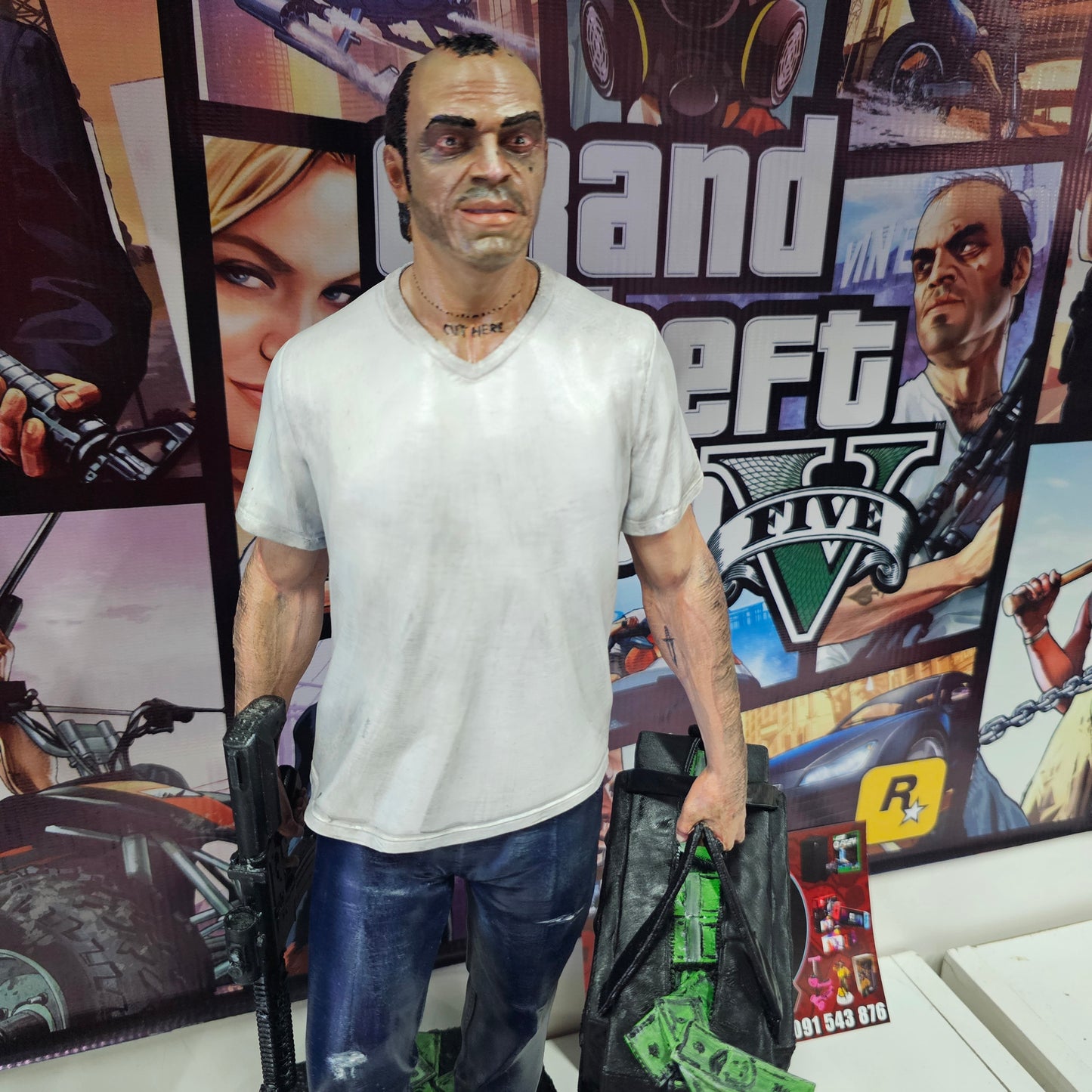 TREVOR GTA V FIGURA EN 3D 40CM GTA 5