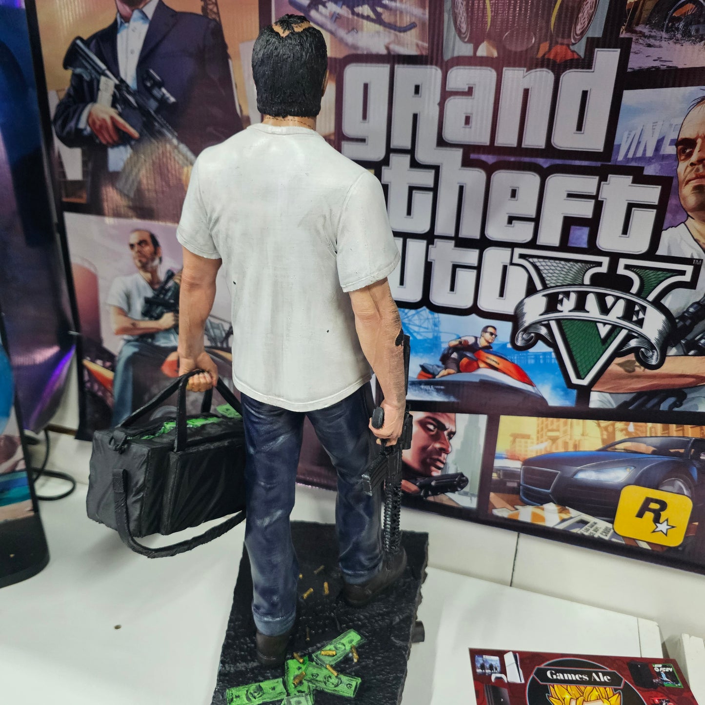 TREVOR GTA V FIGURA EN 3D 40CM GTA 5