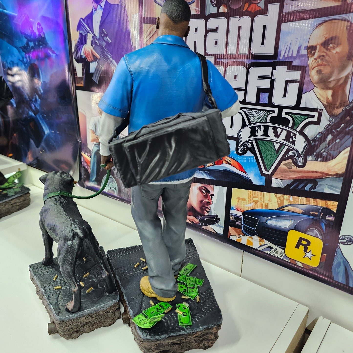 FRANKLIN GTA V FIGURA DE 40CM MAS PERRO DE 19CM GTA 5