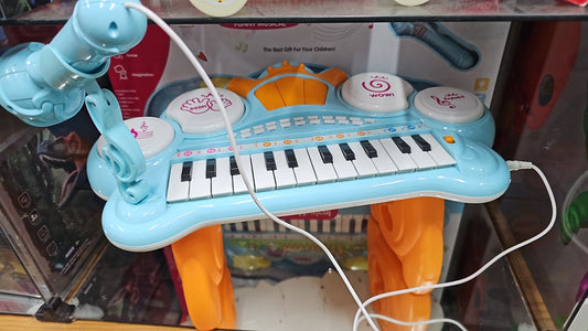 PIANO INFANTIL CON MICRÓFONO