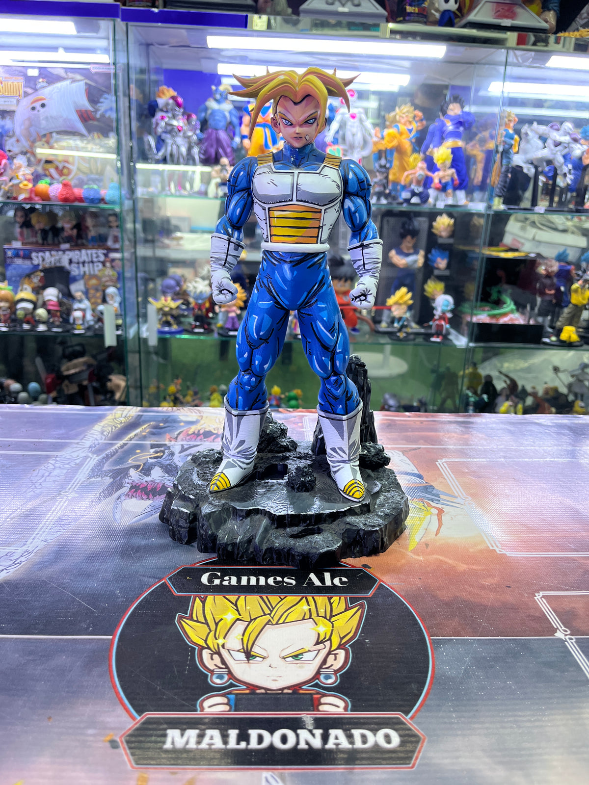 TRUNKS EN RESINA DRAGON BALL Z 30CM ( IMPRESIÓN 3D)
