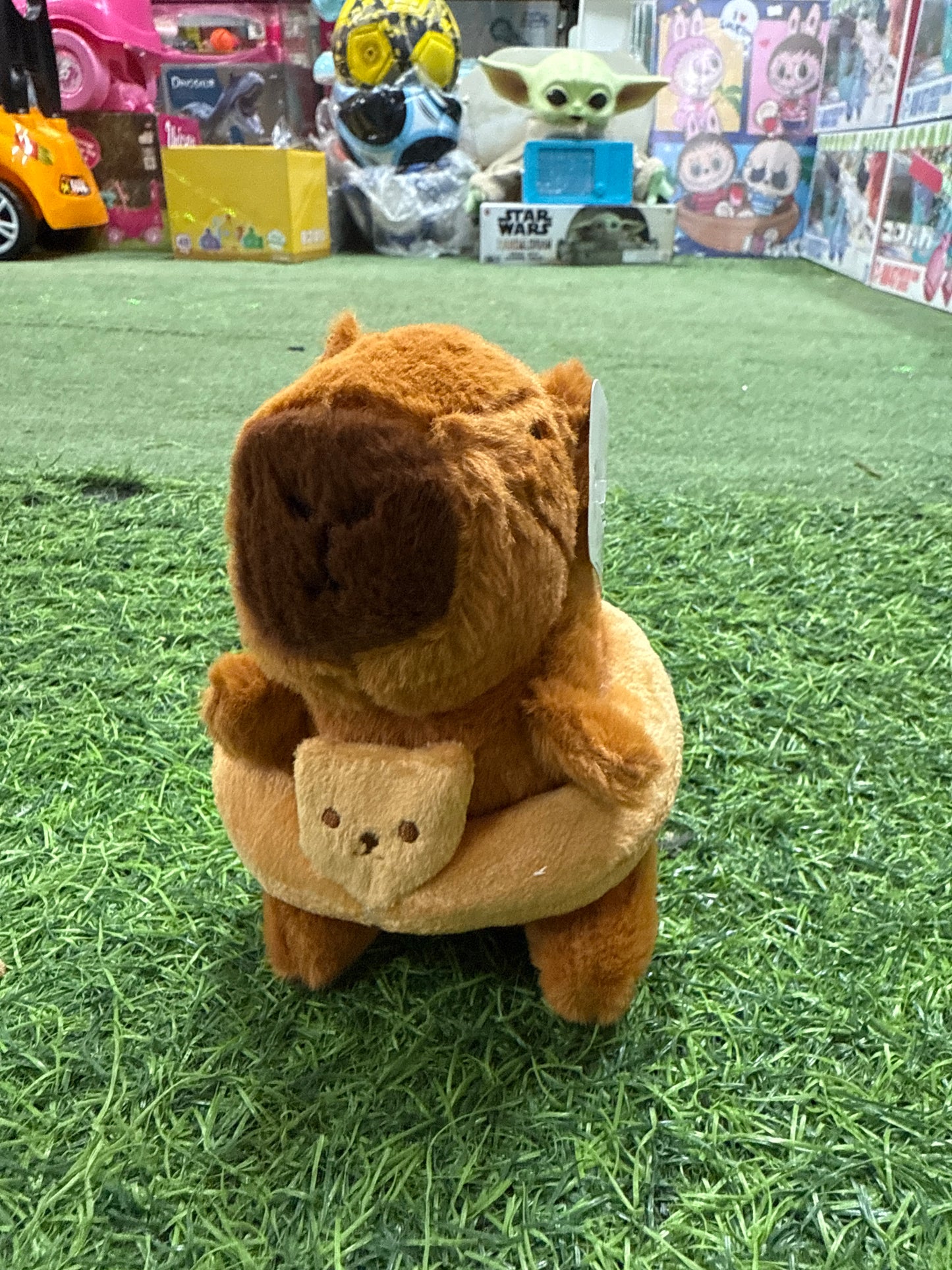 LLAVERO DE PELUCHE CAPYBARA 12x10 cm