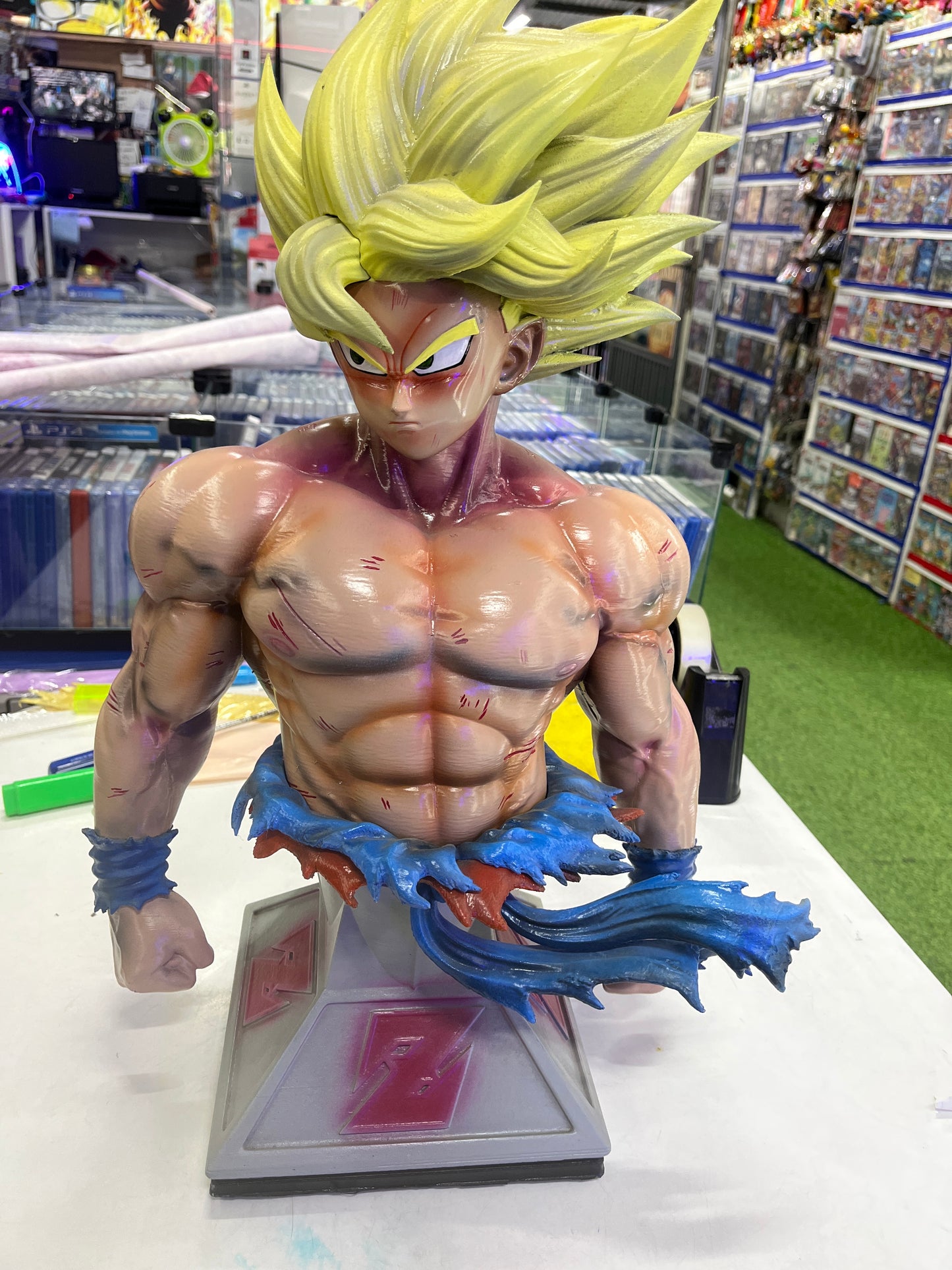 BUSTO 50 CM GOKU SUPER SAIYAN - DRAGONBALL Z