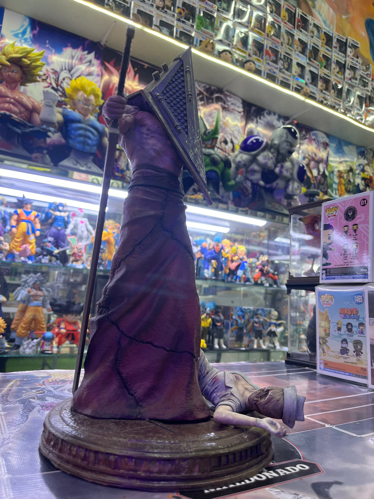 PYRAMID HEAD SILENT HILL 2 40 CM ( IMPRESIÓN 3D)