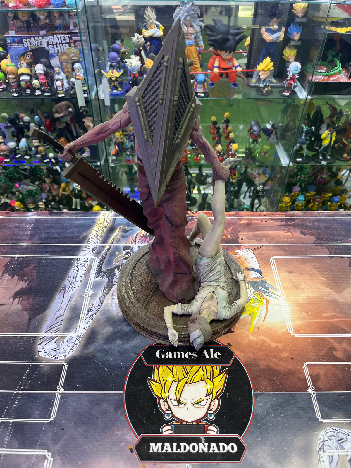 PYRAMID HEAD SILENT HILL 2 40 CM ( IMPRESIÓN 3D)