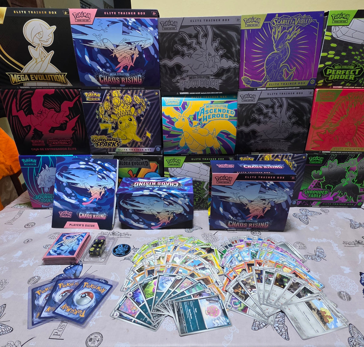 Combo Pokémon TCG – 100 cartas + Caja ETB + accesorios